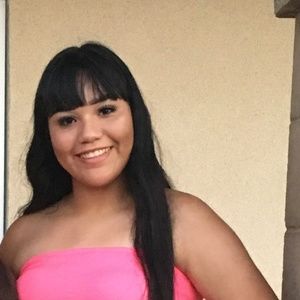 Meet your Posher, Lizbeth